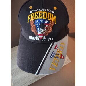 If You Love Your Freedom Thank a Vet Veteran Patriotic Baseball Cap